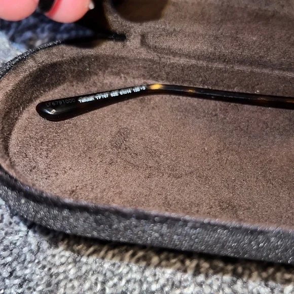 Tom Ford.
Tallulah Cat Eye Sunglasses. Brown. - Picture 6 of 10